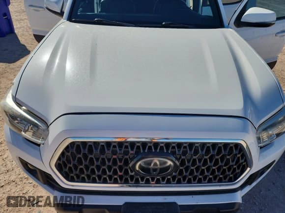 ✅ 2019 Toyota Tacoma TRD Off Road • VIN: 5TFCZ5AN1KX179864 • Lot: 90140645. Listed on Copart with 48,881 mi. Free auction sales archive from the USA and detailed vehicle history report at DreamBid. Image 11.