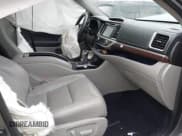 ✅ 2016 Toyota Highlander Limited • VIN: 5TDDKRFH4GS339879 • Lot: 43787140. Listed on IAAI with 150,794 mi. Free auction sales archive from the USA and detailed vehicle history report at DreamBid. Image 5.