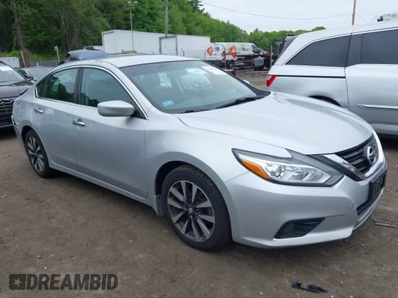 ✅ 2017 Nissan Altima SR • VIN: 1N4AL3AP1HC236200 • Лот: 42267968. Опубликован ранее на IAAI с пробегом 151 246 миль. Бесплатный доступ к архиву аукционных продаж из США и подробный отчёт об истории автомобиля на DreamBid. Изображение 1.