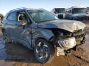 ✅ 2021 Hyundai Venue SEL • VIN: KMHRC8A38MU082348 • Lot: 43388415. Wystawiony na Copart z przebiegiem 61 413 mil. Bezpłatny archiwum sprzedaży aukcyjnych z USA i szczegółowy raport historii pojazdu na DreamBid. Zdjęcie 4.