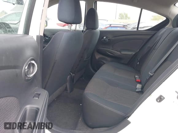 ✅ 2015 Nissan Versa S • VIN: 3N1CN7AP8FL942489 • Лот: 42433402. Опубликован ранее на IAAI с пробегом 102 214 миль. Бесплатный доступ к архиву аукционных продаж из США и подробный отчёт об истории автомобиля на DreamBid. Изображение 8.