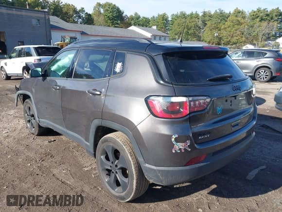 ✅ 2019 Jeep Compass Latitude • VIN: 3C4NJDBB9KT724350 • Lot: 43427895. Listed on IAAI with Not provided. Free auction sales archive from the USA and detailed vehicle history report at DreamBid. Image 14.