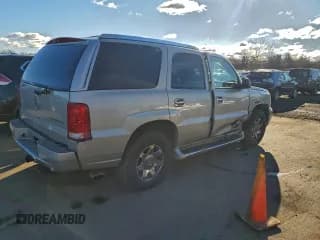 ✅ 2004 Cadillac Escalade • VIN: 1GYEK63N74R315335 • Lot: 93895335. Wystawiony na Copart z przebiegiem 224 267 mil. Bezpłatny archiwum sprzedaży aukcyjnych z USA i szczegółowy raport historii pojazdu na DreamBid. Zdjęcie 3.
