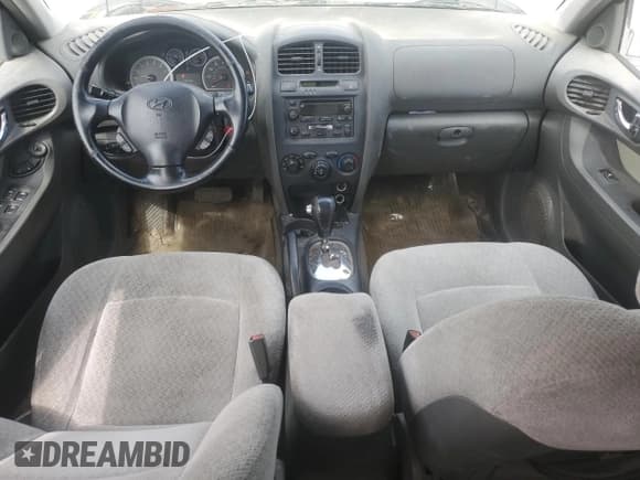 ✅ 2005 Hyundai Santa Fe GLS • VIN: KM8SC13D95U934013 • Lot: 56589005. Listed on Copart with 193,166 mi. Free auction sales archive from the USA and detailed vehicle history report at DreamBid. Image 8.