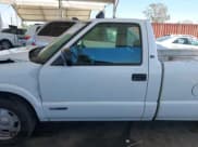 ✅ 2000 Chevrolet S-10 LS • VIN: 1GCCS14W5Y8198860 • Лот: 42696217. Опубликован ранее на IAAI с пробегом 150 213 миль. Бесплатный доступ к архиву аукционных продаж из США и подробный отчёт об истории автомобиля на DreamBid. Изображение 14.