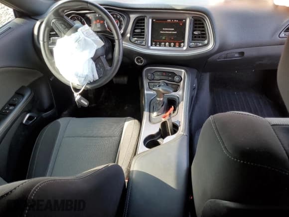 ✅ 2015 Dodge Challenger R/T • VIN: 2C3CDZAT6FH715212 • Lot: 54952094. Wystawiony na Copart z przebiegiem 41 010 mil. Bezpłatny archiwum sprzedaży aukcyjnych z USA i szczegółowy raport historii pojazdu na DreamBid. Zdjęcie 8.