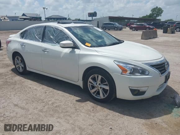 ✅ 2013 Nissan Altima SL • VIN: 1N4AL3AP4DN502629 • Lot: 42749139. Listed on IAAI with 231,999 mi. Free auction sales archive from the USA and detailed vehicle history report at DreamBid. Image 1.