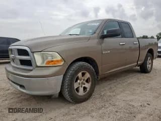 ✅ 2010 Dodge 1500 SLT • VIN: 1D7RB1GP5AS110905 • Lot: 65421275. Wystawiony na Copart z przebiegiem 177 155 mil. Bezpłatny archiwum sprzedaży aukcyjnych z USA i szczegółowy raport historii pojazdu na DreamBid. Zdjęcie 1.