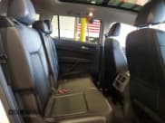 ✅ 2018 Volkswagen Atlas SEL • VIN: 1V2MR2CA2JC546921 • Лот: 72082975. Опубликован ранее на Copart с пробегом 86 136 миль. Бесплатный доступ к архиву аукционных продаж из США и подробный отчёт об истории автомобиля на DreamBid. Изображение 11.