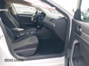 ✅ 2021 Volkswagen Jetta S • VIN: 3VWC57BU3MM011274 • Lot: 43379689. Wystawiony na IAAI z przebiegiem 80 389 mil. Bezpłatny archiwum sprzedaży aukcyjnych z USA i szczegółowy raport historii pojazdu na DreamBid. Zdjęcie 5.