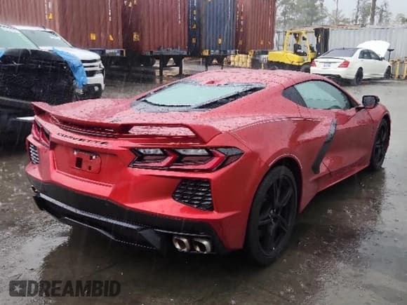 ✅ 2024 Chevrolet Corvette 1LT • VIN: 1G1YA2D43R5108954 • Lot: 84950605. Wystawiony na Copart z przebiegiem 11 523 mil. Bezpłatny archiwum sprzedaży aukcyjnych z USA i szczegółowy raport historii pojazdu na DreamBid. Zdjęcie 4.