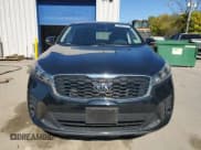 ✅ 2019 Kia Sorento L • VIN: 5XYPG4A3XKG511660 • Lot: 85664345. Listed on Copart with 50,275 mi. Free auction sales archive from the USA and detailed vehicle history report at DreamBid. Image 5.