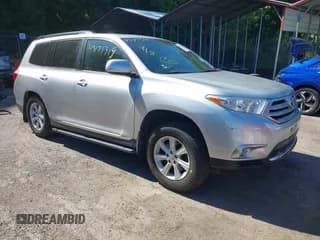 ✅ 2012 Toyota Highlander • VIN: 5TDBK3EH5CS164347 • Лот: 43171315. Опубликован ранее на IAAI с пробегом 260 424 миль. Бесплатный доступ к архиву аукционных продаж из США и подробный отчёт об истории автомобиля на DreamBid. Изображение 1.