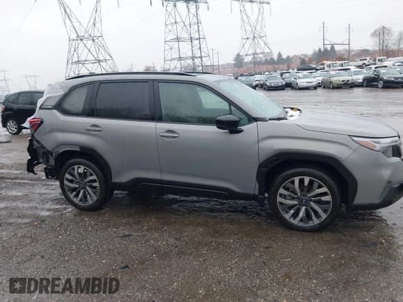 ✅ 2025 Subaru Forester Touring • VIN: JF2SLDTC2SH515875 • Lot: 43817318. Listed on IAAI with 9,897 mi. Free auction sales archive from the USA and detailed vehicle history report at DreamBid. Image 14.