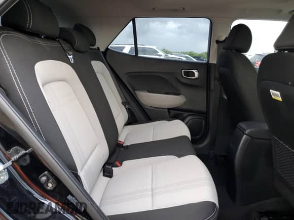 2022 Hyundai Venue SEL с VIN KMHRC8A30NU184180, выставлен на аукционе Copart как лот 71846264 с пробегом 20 200 миль миль и Чистый • Clean title. История ставок и продаж доступна на DreamBid. Изображение 10.