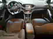 ✅ 2019 Hyundai Ioniq Blue • VIN: KMHC65LC1KU134246 • Лот: 83630254. Размещён на Copart с пробегом 73 560 миль миль. Получите бесплатный доступ к архиву аукционных продаж из США и посмотрите подробный отчёт об истории автомобиля на DreamBid. Изображение 8.