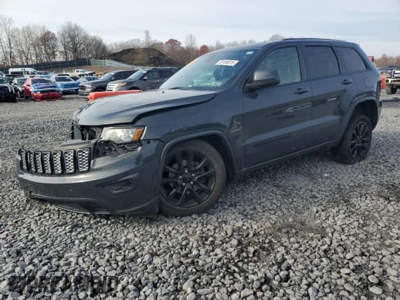 ✅ 2018 Jeep Grand Cherokee Altitude • VIN: 1C4RJFAG1JC214305 • Lot: 93104615. Listed on Copart with 75,952 mi. Free auction sales archive from the USA and detailed vehicle history report at DreamBid. Image 1.