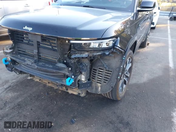 ✅ 2023 Jeep Grand Cherokee Overland • VIN: 1C4RJYD64P8785443 • Lot: 43499710. Listed on IAAI with 18,482 mi. Free auction sales archive from the USA and detailed vehicle history report at DreamBid. Image 6.