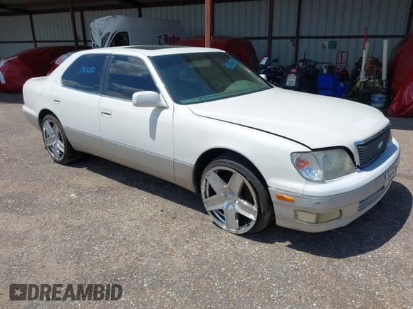 ✅ 2000 Lexus LS 400 • VIN: JT8BH28F0Y0167488 • Lot: 41820518. Wystawiony na IAAI z przebiegiem 278 656 mil. Bezpłatny archiwum sprzedaży aukcyjnych z USA i szczegółowy raport historii pojazdu na DreamBid. Zdjęcie 1.