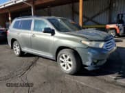 ✅ 2012 Toyota Highlander SE • VIN: 5TDZK3EHXCS066994 • Lot: 90891545. Wystawiony na Copart z przebiegiem Nie podano. Bezpłatny archiwum sprzedaży aukcyjnych z USA i szczegółowy raport historii pojazdu na DreamBid. Zdjęcie 4.