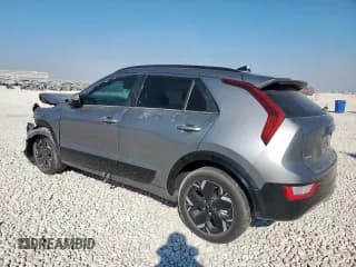 ✅ 2024 Kia Niro Wind • VIN: KNDCR3L19R5120548 • Lot: 86509925. Wystawiony na Copart z przebiegiem 16 025 mil. Bezpłatny archiwum sprzedaży aukcyjnych z USA i szczegółowy raport historii pojazdu na DreamBid. Zdjęcie 2.