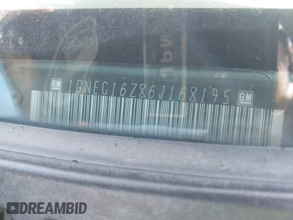✅ 2006 Chevrolet Suburban LS • VIN: 1GNEC16Z86J168195 • Lot: 41682417. Wystawiony na IAAI z przebiegiem 186 415 mil. Bezpłatny archiwum sprzedaży aukcyjnych z USA i szczegółowy raport historii pojazdu na DreamBid. Zdjęcie 9.