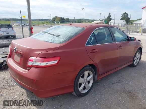 ✅ 2010 Toyota Camry • VIN: 4T1BF3EK6AU527940 • Lot: 43201993. Listed on IAAI with 176,901 mi. Free auction sales archive from the USA and detailed vehicle history report at DreamBid. Image 4.