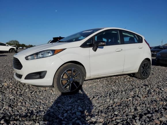 ✅ 2019 Ford Fiesta SE • VIN: 3FADP4EJXKM136129 • Lot: 85592825. Listed on Copart with 142,378 mi. Free auction sales archive from the USA and detailed vehicle history report at DreamBid. Image 1.