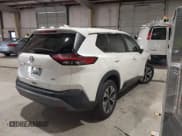 ✅ 2023 Nissan Rogue SV • VIN: 5N1BT3BA2PC788016 • Lot: 43728847. Wystawiony na IAAI z przebiegiem 75 879 mil. Bezpłatny archiwum sprzedaży aukcyjnych z USA i szczegółowy raport historii pojazdu na DreamBid. Zdjęcie 4.
