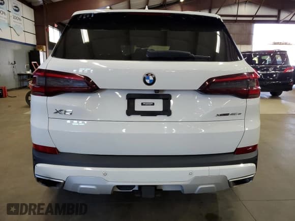 ✅ 2021 BMW X5 xDrive45e • VIN: 5UXTA6C01M9H25800 • Lot: 87217815. Wystawiony na Copart z przebiegiem 182 187 mil. Bezpłatny archiwum sprzedaży aukcyjnych z USA i szczegółowy raport historii pojazdu na DreamBid. Zdjęcie 6.