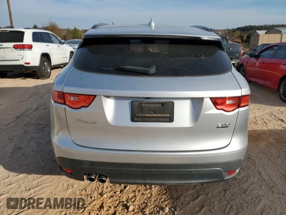 ✅ 2018 Jaguar F-Pace 20d Prestige • VIN: SADCK2FN9JA242341 • Lot: 93372675. Wystawiony na Copart z przebiegiem 86 556 mil. Bezpłatny archiwum sprzedaży aukcyjnych z USA i szczegółowy raport historii pojazdu na DreamBid. Zdjęcie 6.