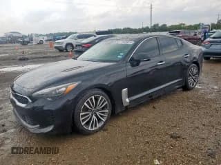 ✅ 2018 Kia Stinger Premium • VIN: KNAE25LAXJ6014386 • Lot: 70426815. Wystawiony na Copart z przebiegiem 92 436 mil. Bezpłatny archiwum sprzedaży aukcyjnych z USA i szczegółowy raport historii pojazdu na DreamBid. Zdjęcie 1.