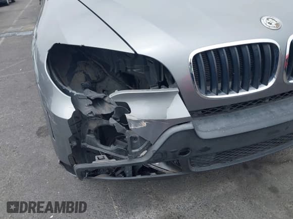 ✅ 2007 BMW X5 3.0si • VIN: 4USFE43587LY76215 • Lot: 42988273. Listed on IAAI with 148,115 mi. Free auction sales archive from the USA and detailed vehicle history report at DreamBid. Image 6.