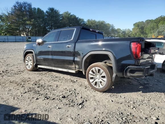 ✅ 2022 GMC Sierra 1500 Denali • VIN: 3GTU9FEDXNG209951 • Lot: 57488985. Wystawiony na Copart z przebiegiem 49 039 mil. Bezpłatny archiwum sprzedaży aukcyjnych z USA i szczegółowy raport historii pojazdu na DreamBid. Zdjęcie 2.