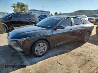 ✅ 2025 Kia K4 LXS • VIN: 3KPFT4DE3SE073629 • Lot: 69849945. Wystawiony na Copart z przebiegiem 7 023 mil. Bezpłatny archiwum sprzedaży aukcyjnych z USA i szczegółowy raport historii pojazdu na DreamBid. Zdjęcie 1.