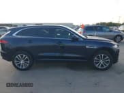 ✅ 2020 Jaguar F-Pace 25t Premium • VIN: SADCJ2FX7LA656791 • Lot: 43713111. Wystawiony na IAAI z przebiegiem 31 648 mil. Bezpłatny archiwum sprzedaży aukcyjnych z USA i szczegółowy raport historii pojazdu na DreamBid. Zdjęcie 12.