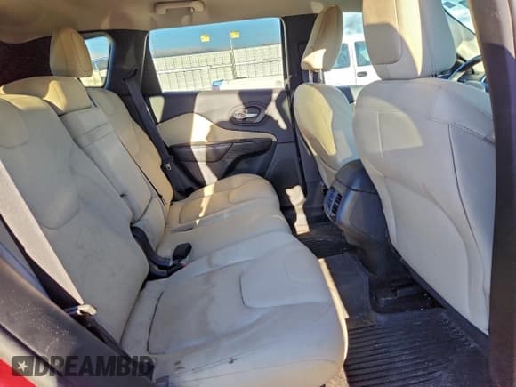 ✅ 2016 Jeep Cherokee Latitude • VIN: 1C4PJMCS8GW278782 • Лот: 94311375. Опубликован ранее на Copart с пробегом 103 492 миль. Бесплатный доступ к архиву аукционных продаж из США и подробный отчёт об истории автомобиля на DreamBid. Изображение 11.