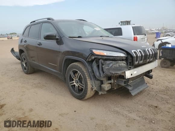 ✅ 2016 Jeep Cherokee Altitude • VIN: 1C4PJMAS1GW283566 • Lot: 67625815. Listed on Copart with 125,217 mi. Free auction sales archive from the USA and detailed vehicle history report at DreamBid. Image 4.