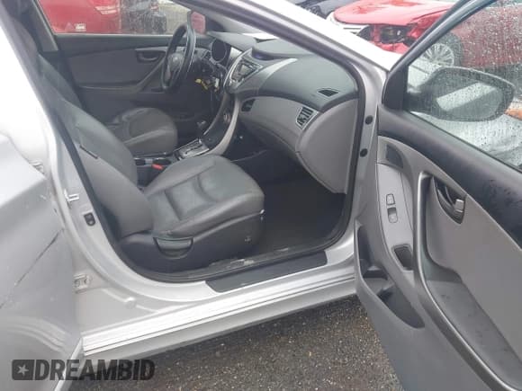 ✅ 2013 Hyundai Elantra GLS • VIN: KMHDH4AE1DU559210 • Lot: 43217612. Listed on IAAI with 106,194 mi. Free auction sales archive from the USA and detailed vehicle history report at DreamBid. Image 5.