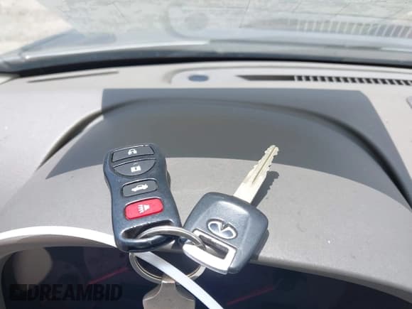 ✅ 2003 Infiniti G35 • VIN: JNKCV51E53M302966 • Lot: 42527182. Wystawiony na IAAI z przebiegiem 225 142 mil. Bezpłatny archiwum sprzedaży aukcyjnych z USA i szczegółowy raport historii pojazdu na DreamBid. Zdjęcie 11.