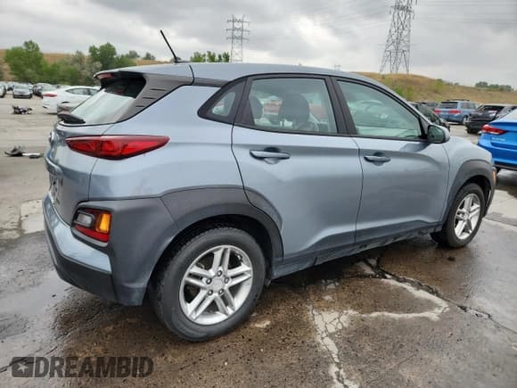 ✅ 2020 Hyundai Kona SE • VIN: KM8K12AA2LU513736 • Lot: 71473925. Listed on Copart with 42,186 mi. Free auction sales archive from the USA and detailed vehicle history report at DreamBid. Image 3.
