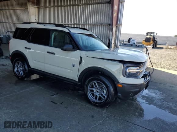 ✅ 2025 Ford Bronco Sport Big Bend • VIN: 3FMCR9BN2SRE74563 • Lot: 87432195. Wystawiony na Copart z przebiegiem 12 160 mil. Bezpłatny archiwum sprzedaży aukcyjnych z USA i szczegółowy raport historii pojazdu na DreamBid. Zdjęcie 4.
