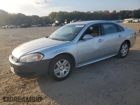 ✅ 2014 Chevrolet Impala LT • VIN: 2G1WB5E35E1117355 • Lot: 82688695. Listed on Copart with 201,545 mi. Free auction sales archive from the USA and detailed vehicle history report at DreamBid. Image 1.