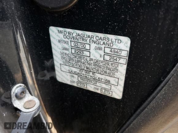 ✅ 2000 Jaguar S-Type V8 • VIN: SAJDA01D1YGL67168 • Lot: 67204435. Wystawiony na Copart z przebiegiem Nie podano. Bezpłatny archiwum sprzedaży aukcyjnych z USA i szczegółowy raport historii pojazdu na DreamBid. Zdjęcie 13.