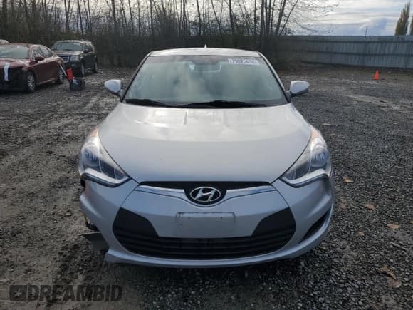 ✅ 2016 Hyundai Veloster • VIN: KMHTC6AD0GU294457 • Lot: 79025634. Wystawiony na Copart z przebiegiem 36 903 mil. Bezpłatny archiwum sprzedaży aukcyjnych z USA i szczegółowy raport historii pojazdu na DreamBid. Zdjęcie 5.