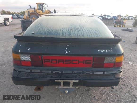 ✅ 1984 Porsche 944 • VIN: WP0AA094XEN462678 • Lot: 43635574. Listed on IAAI with 89,924 mi. Free auction sales archive from the USA and detailed vehicle history report at DreamBid. Image 16.