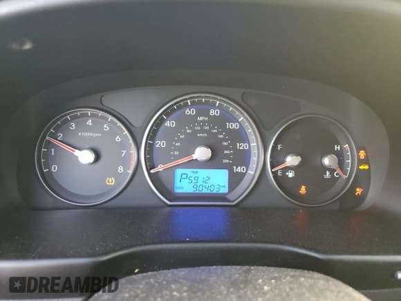 ✅ 2011 Hyundai Santa Fe Limited • VIN: 5XYZK4AG8BG054406 • Lot: 81667864. Listed on Copart with 90,403 mi. Free auction sales archive from the USA and detailed vehicle history report at DreamBid. Image 9.