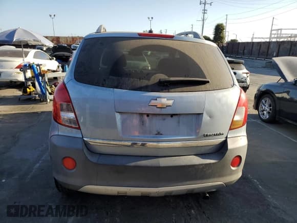 ✅ 2013 Chevrolet Captiva Sport LS • VIN: 3GNAL2EK4DS606943 • Lot: 49014085. Wystawiony na Copart z przebiegiem 176 055 mil. Bezpłatny archiwum sprzedaży aukcyjnych z USA i szczegółowy raport historii pojazdu na DreamBid. Zdjęcie 6.