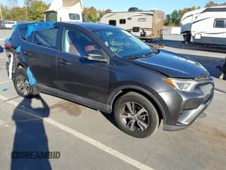 ✅ 2018 Toyota RAV4 XLE • VIN: 2T3WFREVXJW474326 • Lot: 43473080. Listed on IAAI with 109,750 mi. Free auction sales archive from the USA and detailed vehicle history report at DreamBid. Image 1.