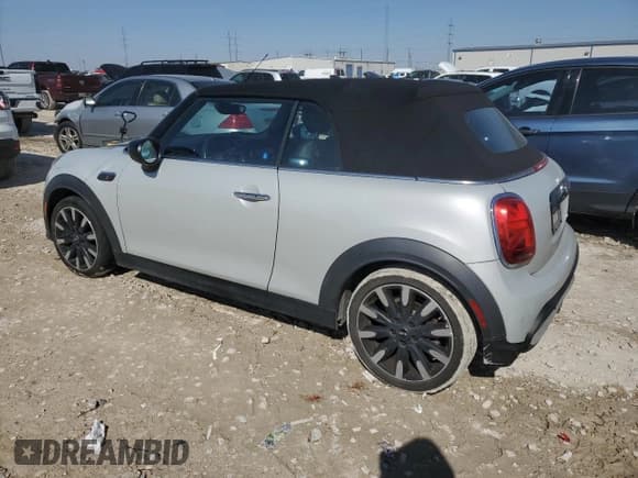 ✅ 2022 MINI Convertible Cooper S • VIN: WMW43DL00N3N52368 • Лот: 45111325. Опубликован ранее на Copart с пробегом 31 988 миль. Бесплатный доступ к архиву аукционных продаж из США и подробный отчёт об истории автомобиля на DreamBid. Изображение 2.
